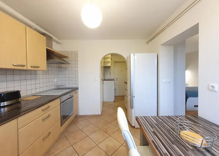 Matic Tour As By Ljubljanica River *